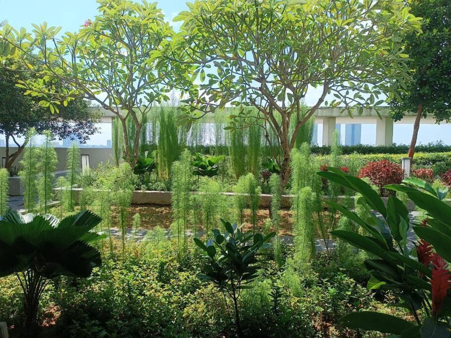 Ferienwohnung One Tebrau By Antlerzone Johor Bahru Exterior foto